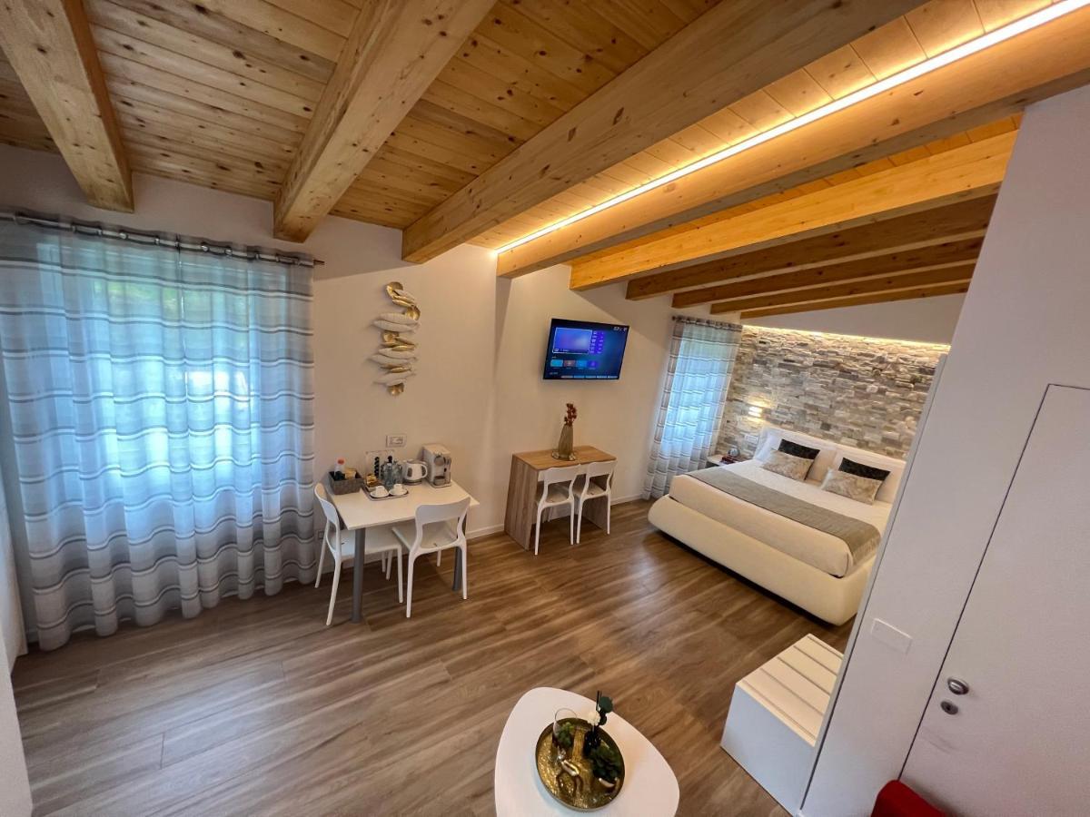 The Garden Villa Volastra Exterior photo