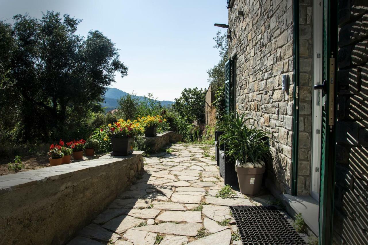 The Garden Villa Volastra Exterior photo
